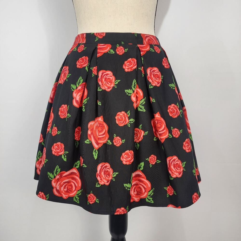Forever 21 Red Rose Skirt with Tulle Size 31